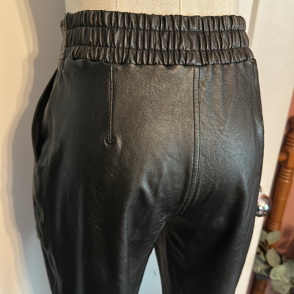 Spanx black faux leather pockets elastic waist & cuffs S pants joggers - Picture 10 of 15